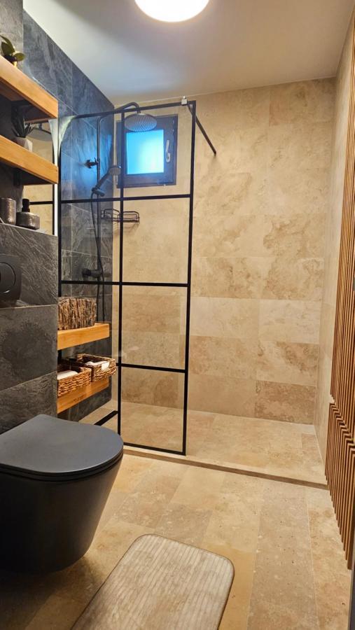 Cosy 2 Rooms Apartment In The Center Of The City Bukarest Exteriör bild