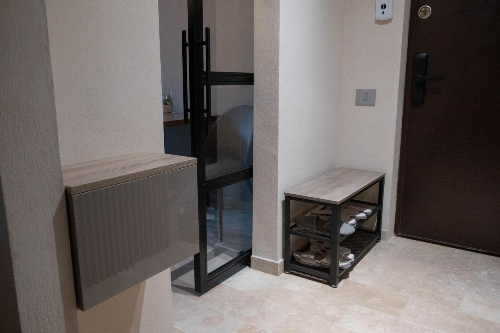 Cosy 2 Rooms Apartment In The Center Of The City Bukarest Exteriör bild