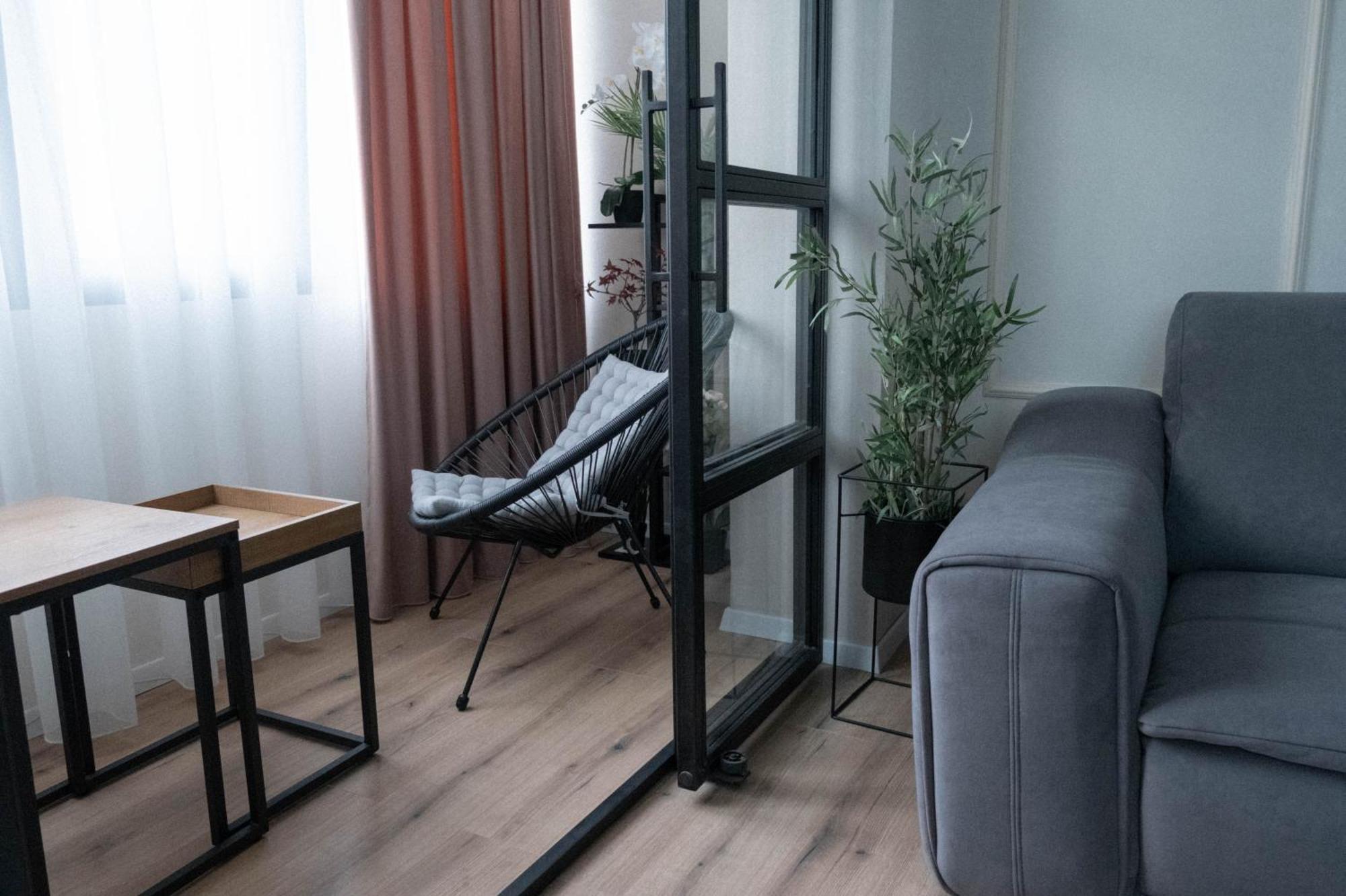 Cosy 2 Rooms Apartment In The Center Of The City Bukarest Exteriör bild
