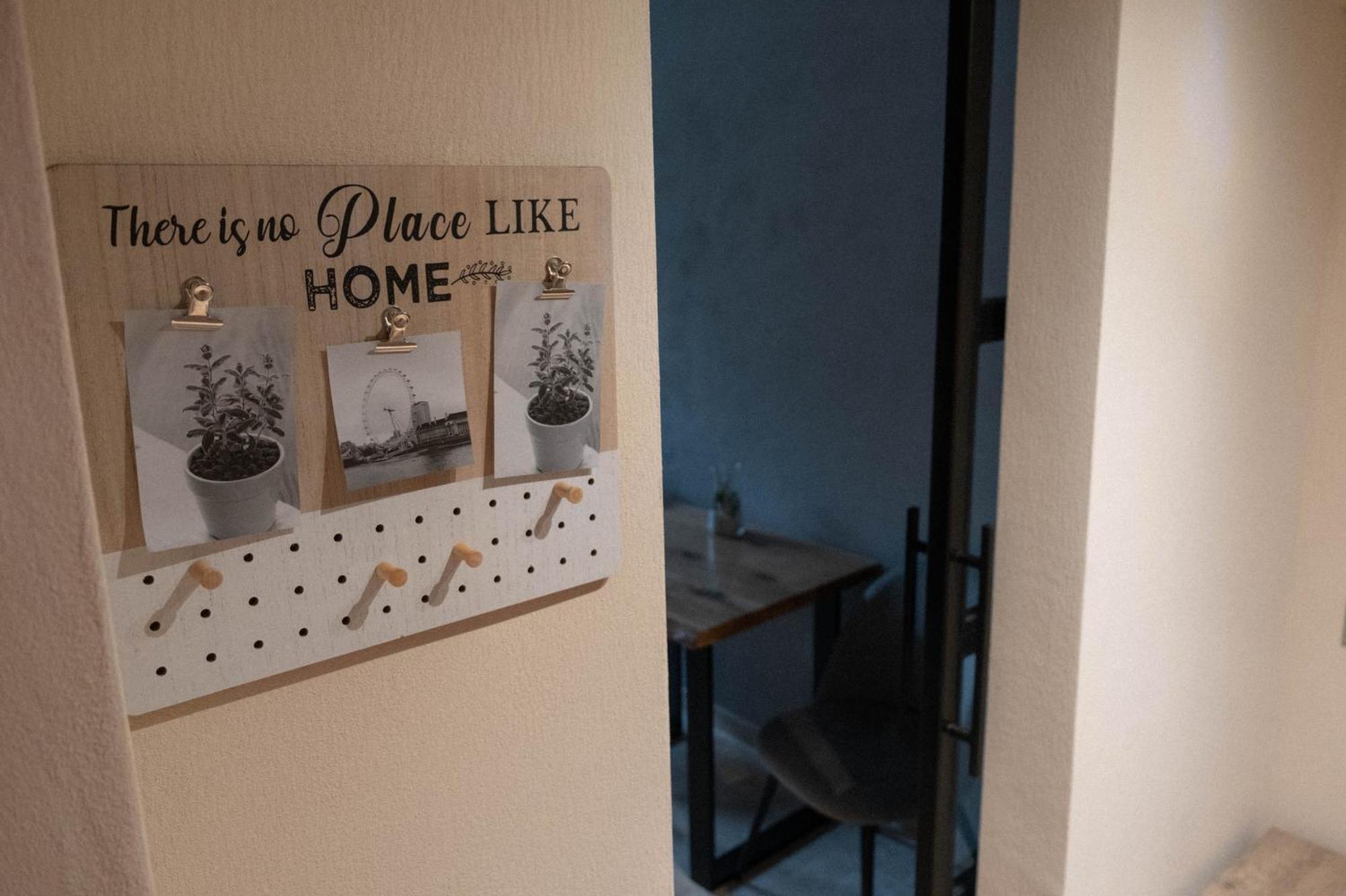 Cosy 2 Rooms Apartment In The Center Of The City Bukarest Exteriör bild