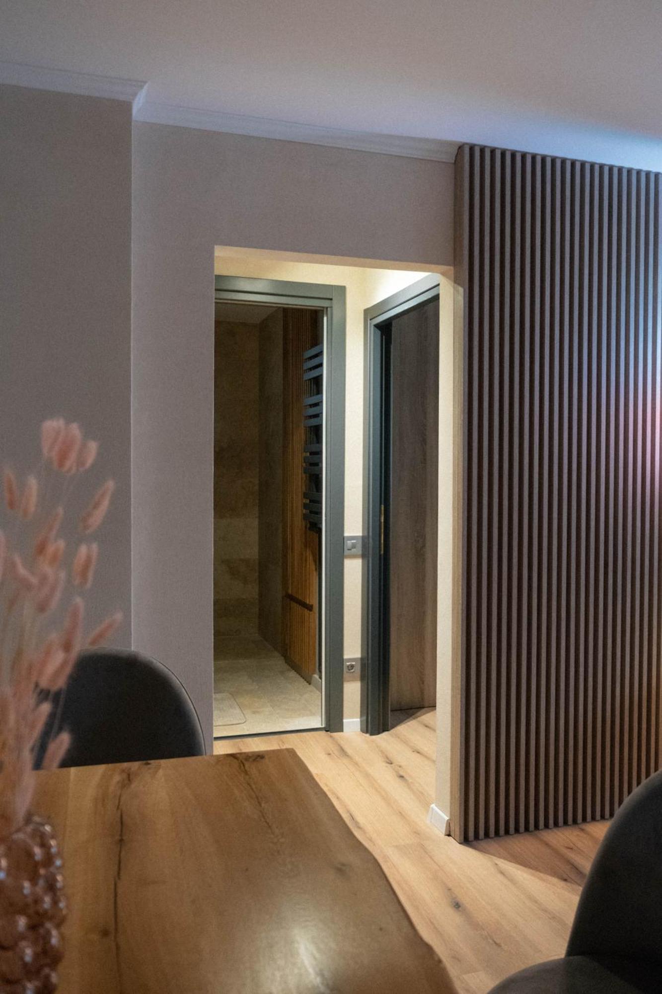 Cosy 2 Rooms Apartment In The Center Of The City Bukarest Exteriör bild