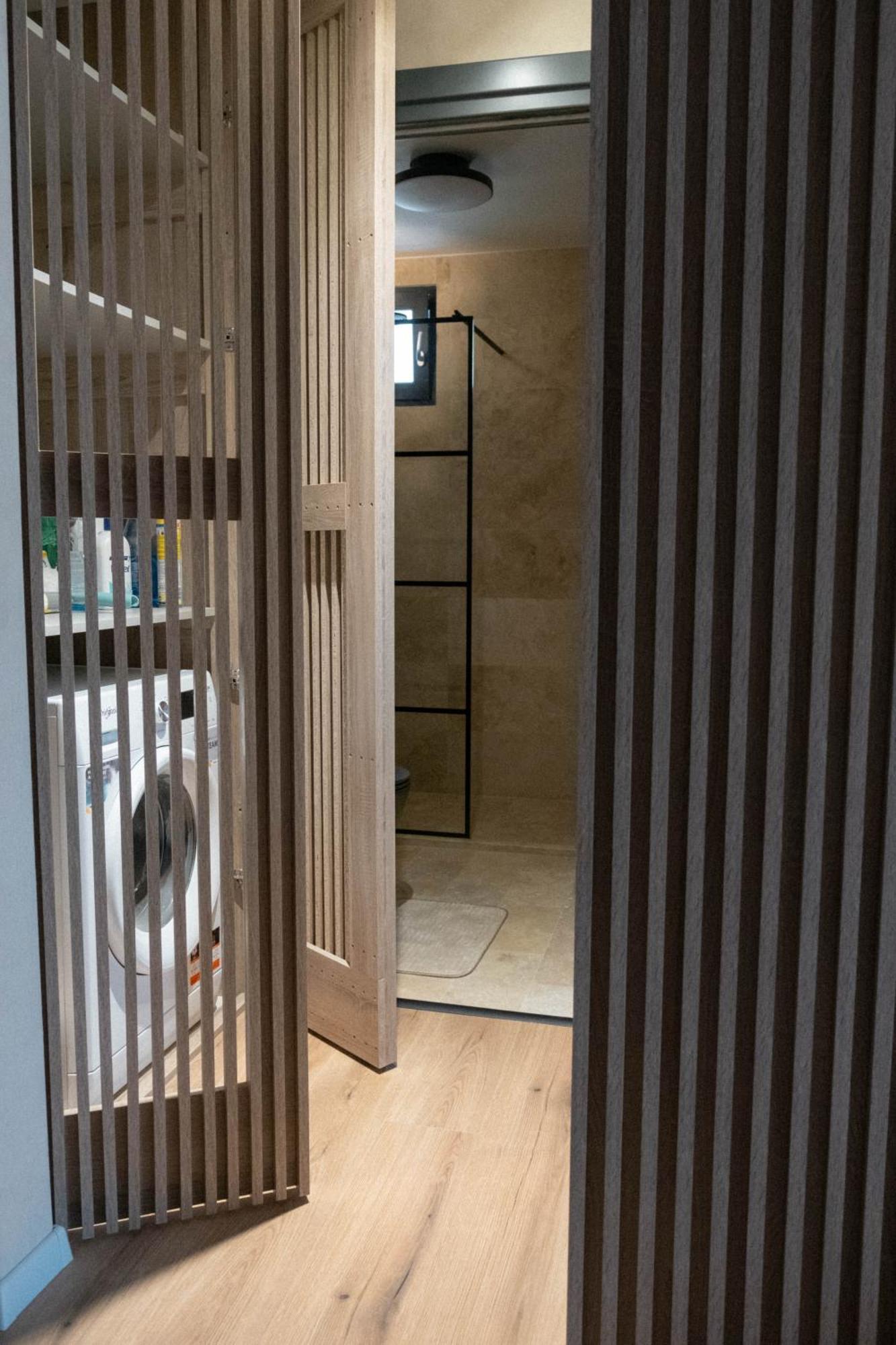 Cosy 2 Rooms Apartment In The Center Of The City Bukarest Exteriör bild