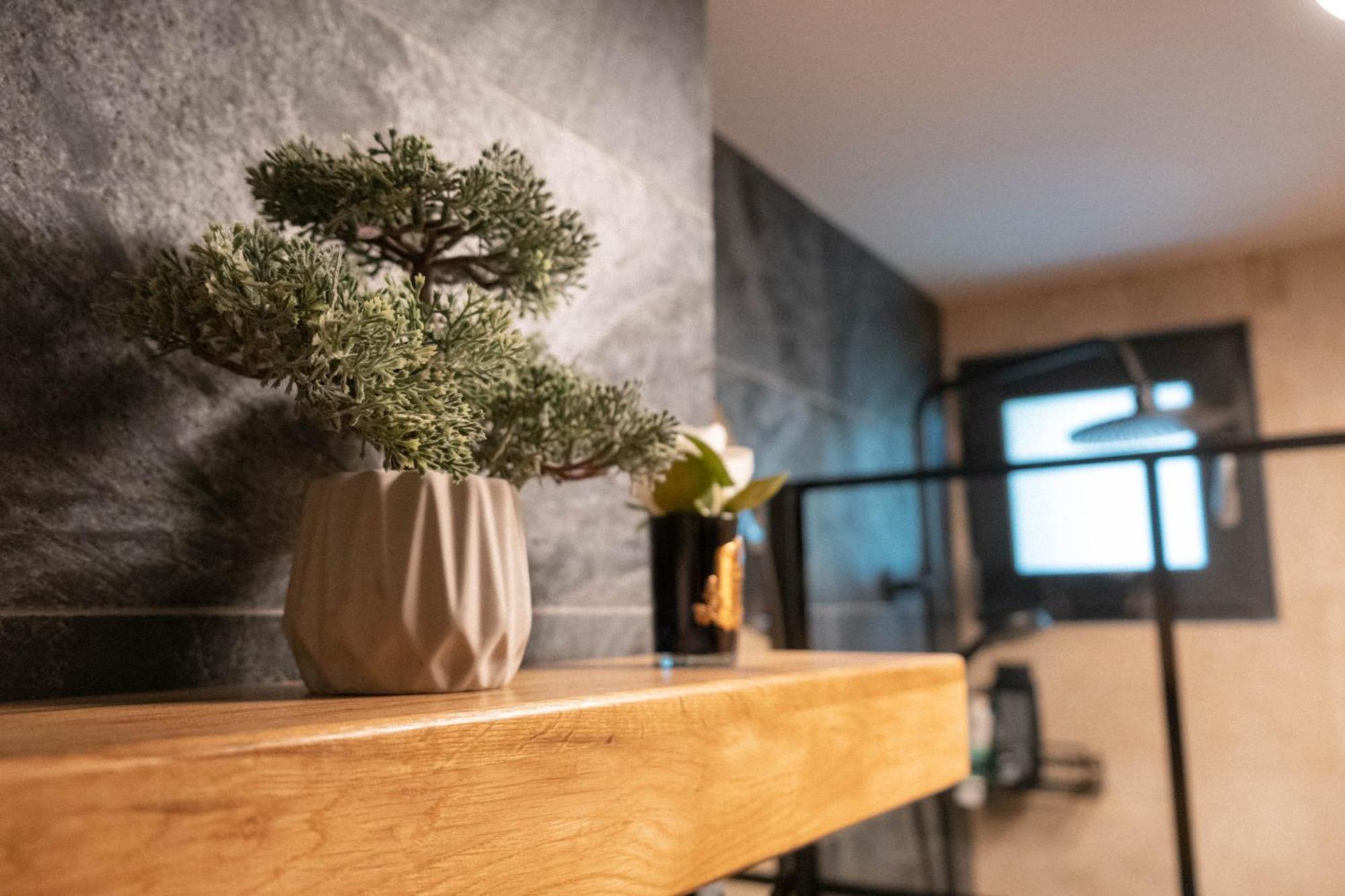 Cosy 2 Rooms Apartment In The Center Of The City Bukarest Exteriör bild